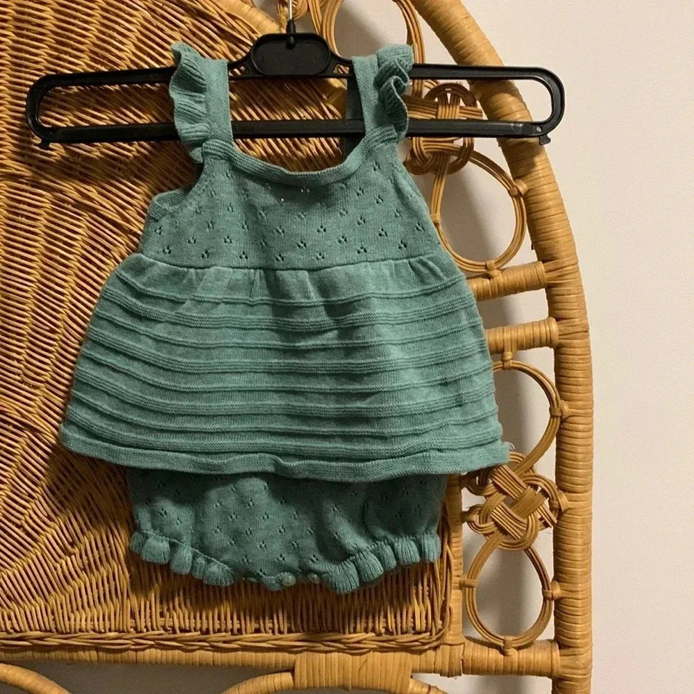Stitch & Bean baby knit romper